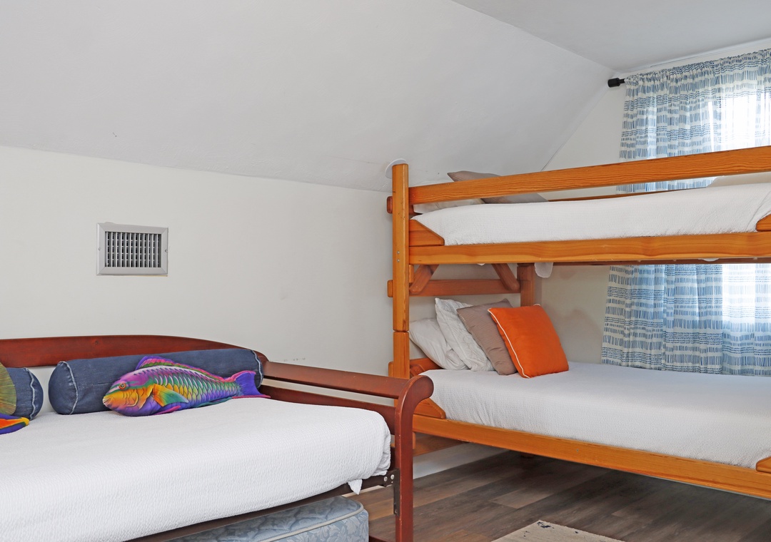 Bedroom 3 with Day Bed