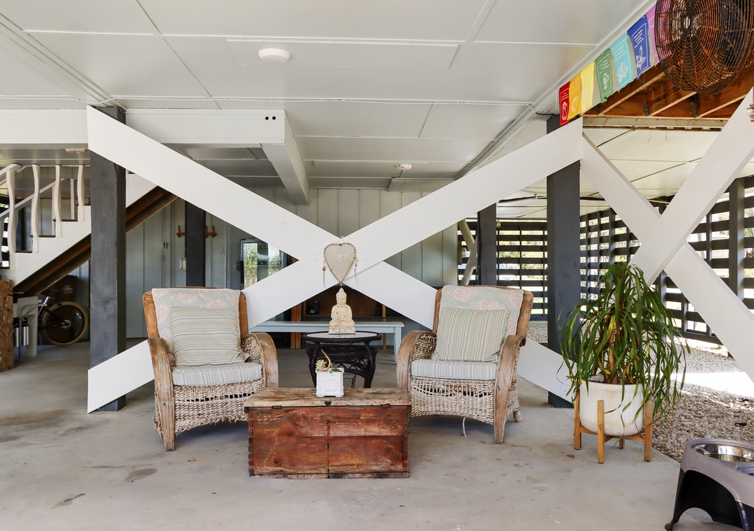 Outdoor Seating Area Under House