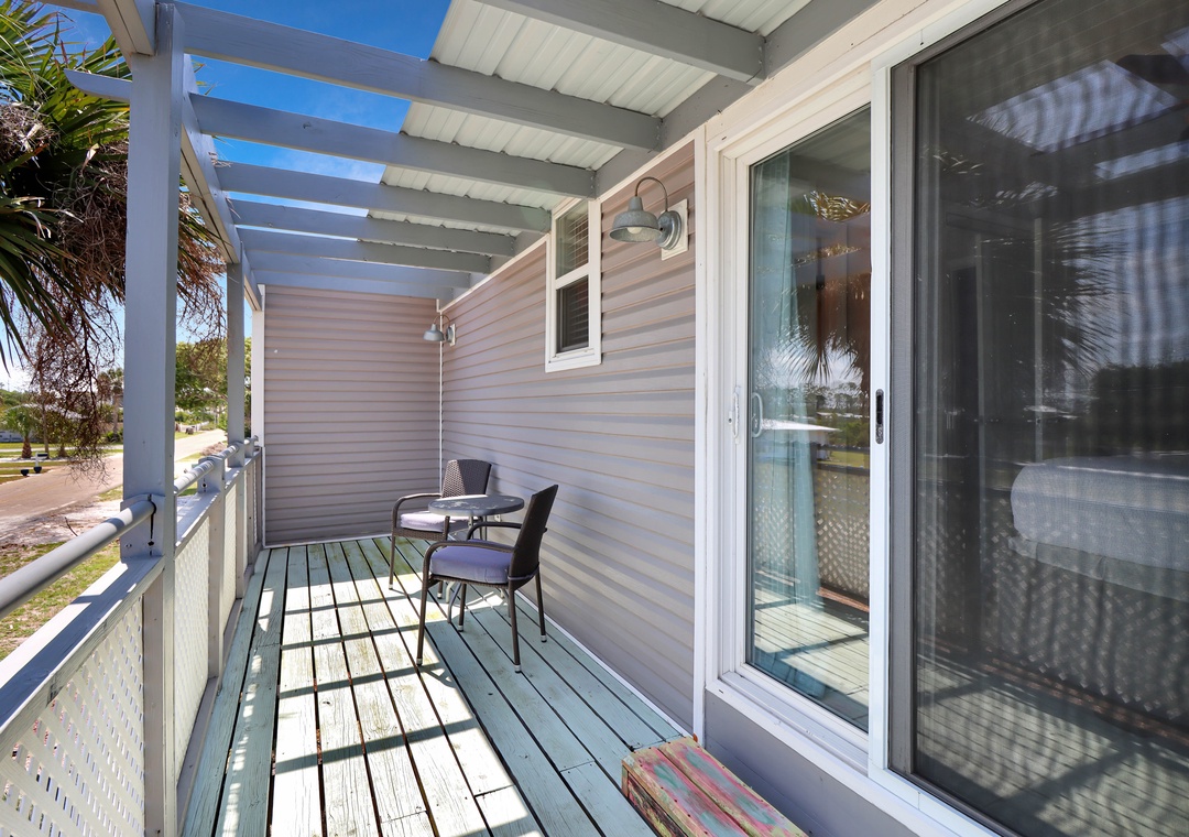 Roadside Deck