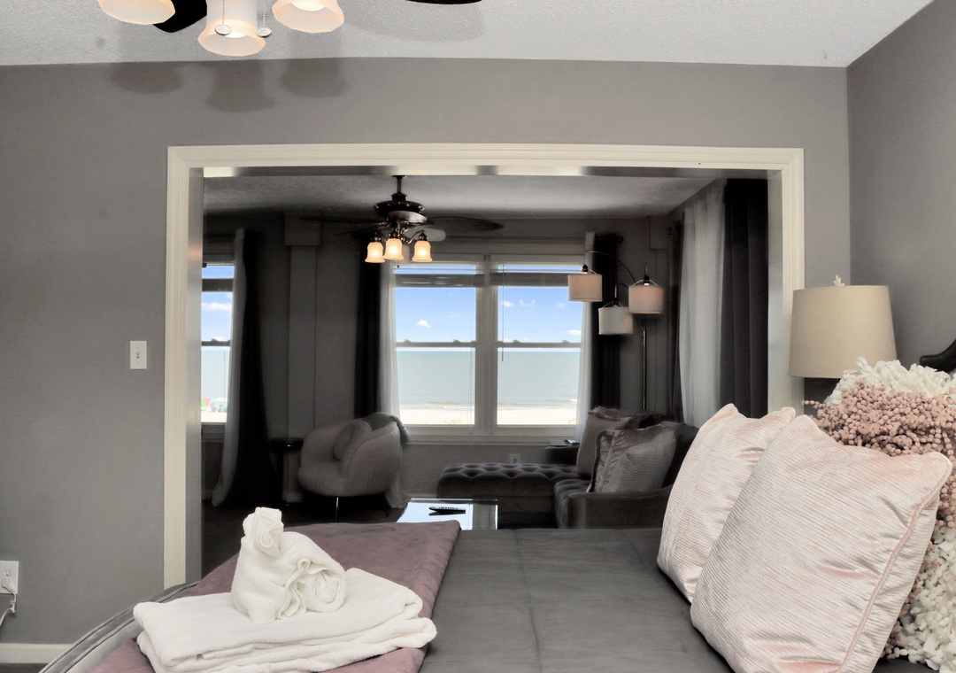 Bedroom 3 - Beach View (1)