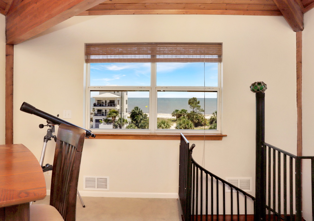 Widow's Peak - Beach View