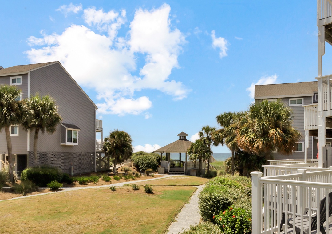Main Floor Deck - Beach View