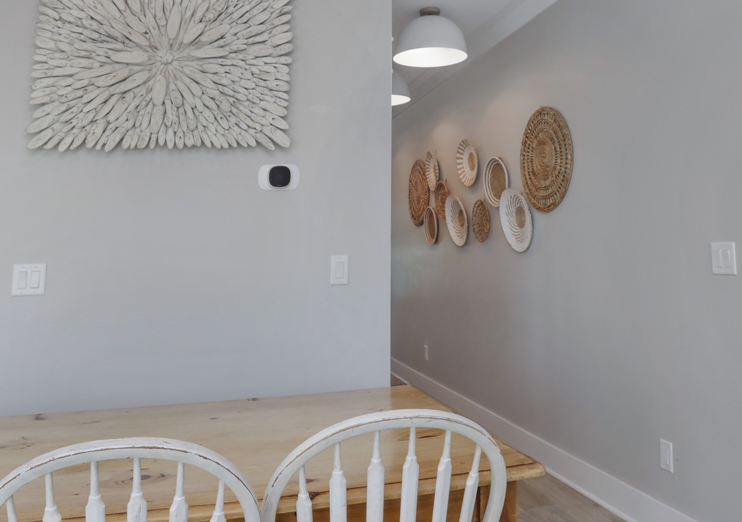 Dining Area and Hallway to Bedrooms