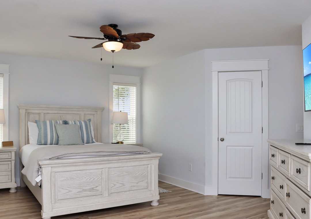 Bedroom 5 - Master Bedroom