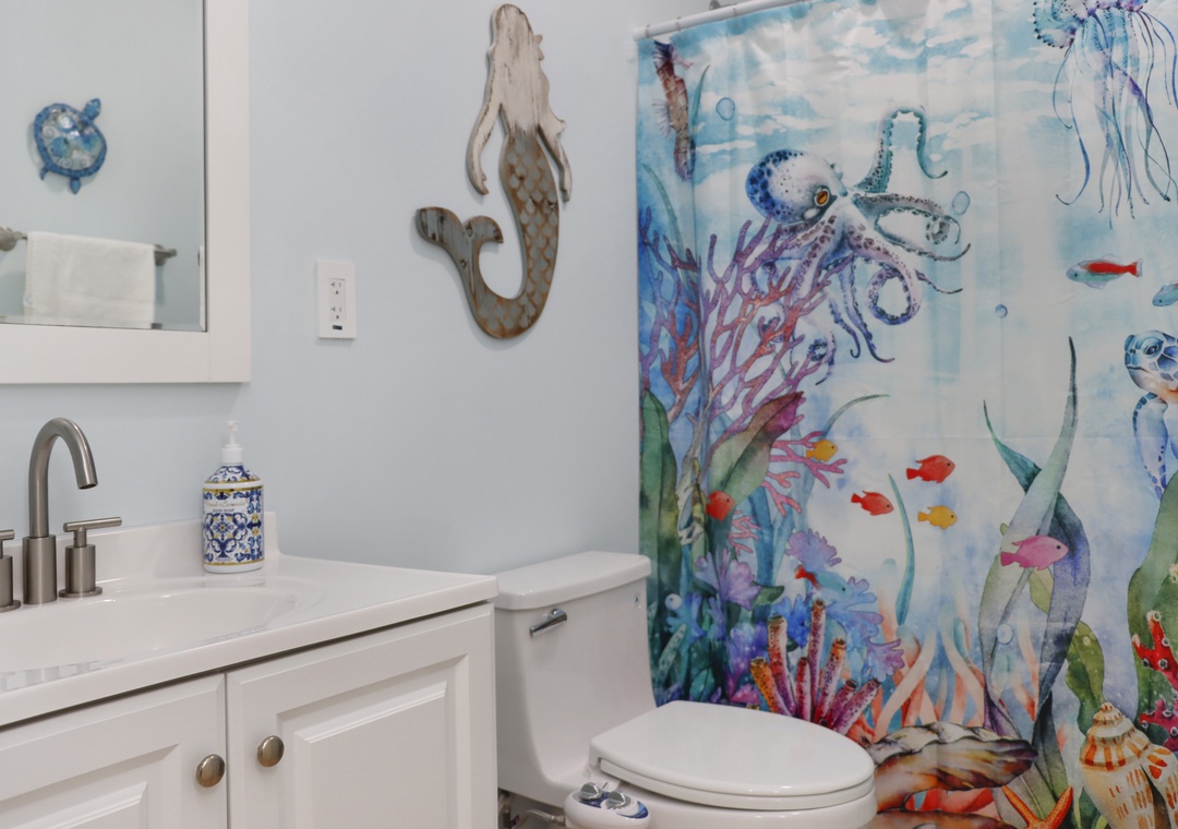 Full Bathroom - First Floor