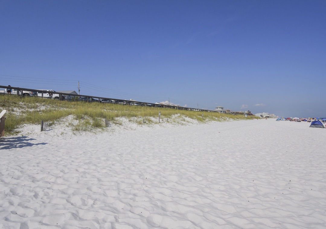 Steps to the beach!