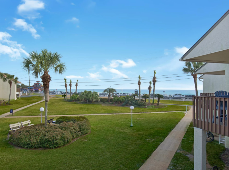 Gulf Views from your balcony!