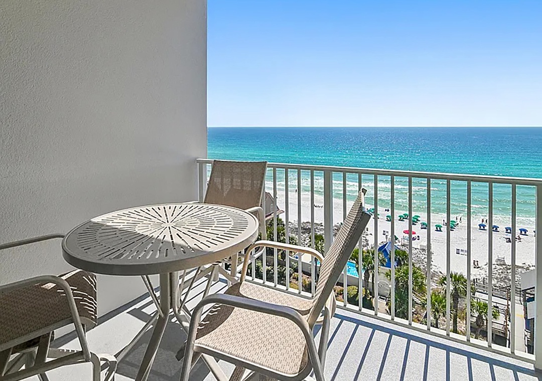 Leeward Key 904 balcony