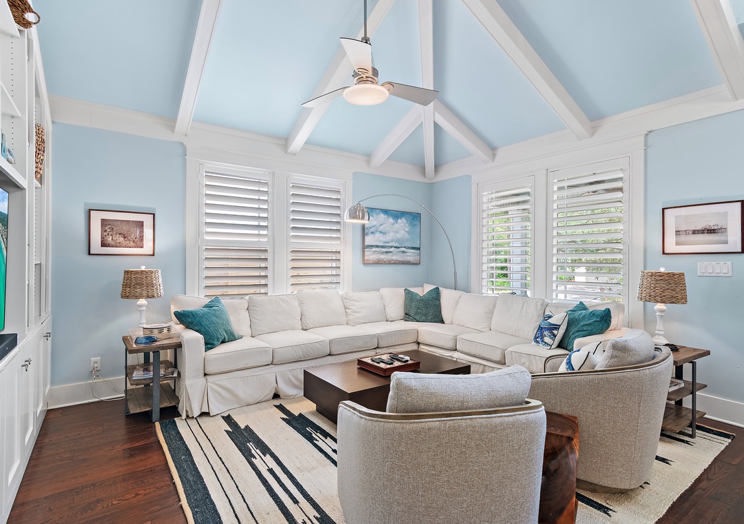 Spacious Living room