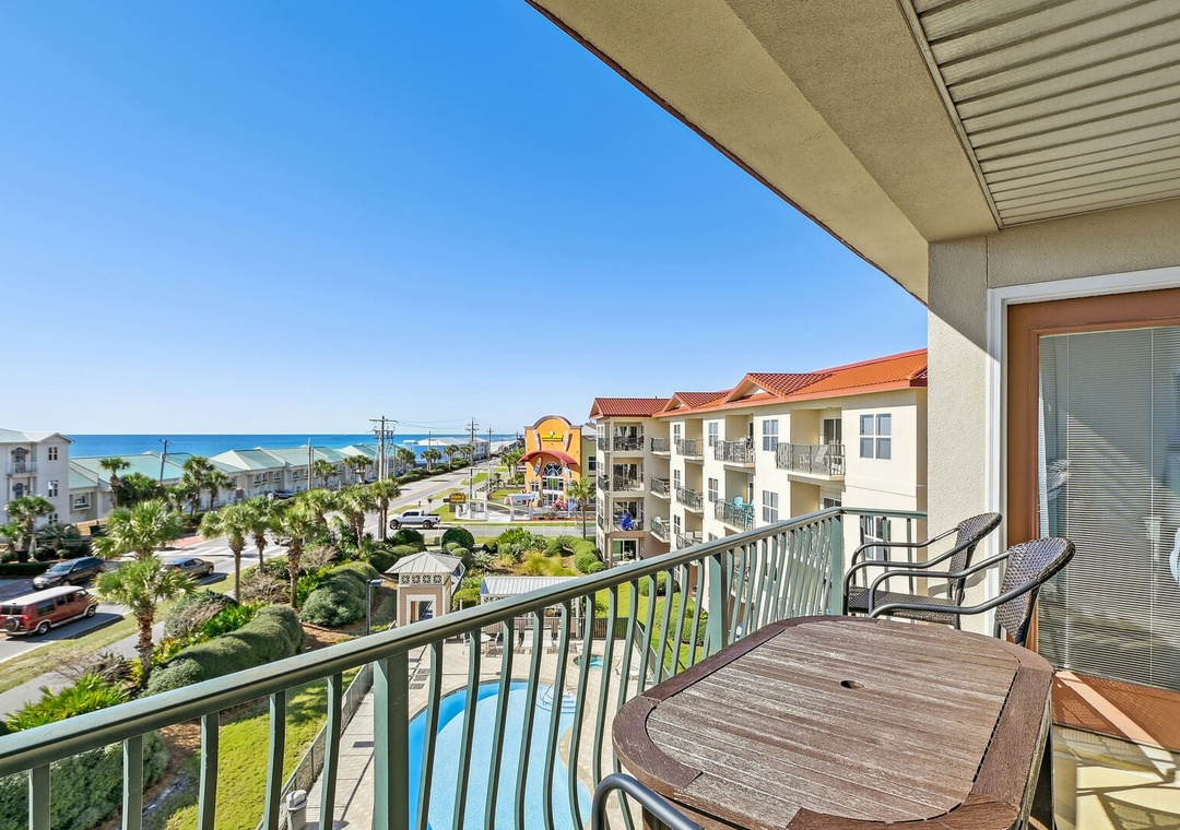 *Emerald Waters 407- On Beach Time