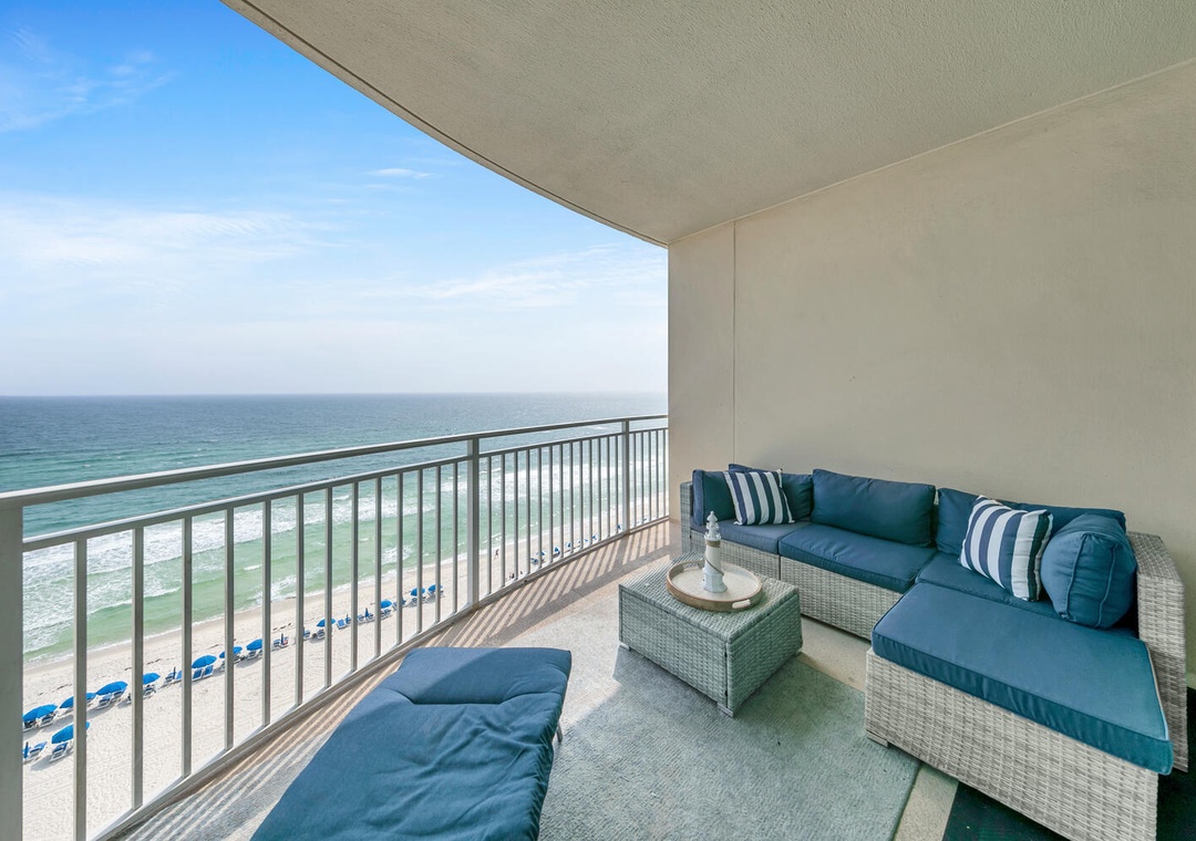 Aqua Resort 906 balcony