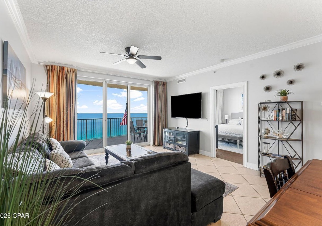 Twin Palms 2204