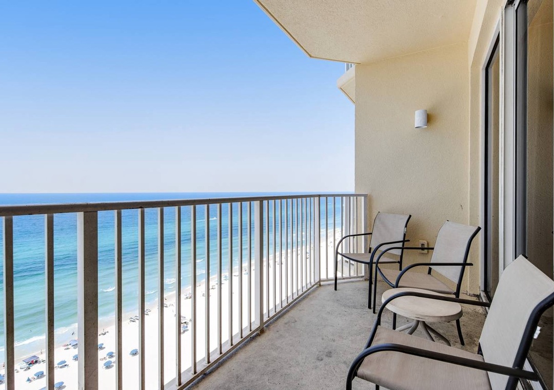 Boardwalk 1805 balcony