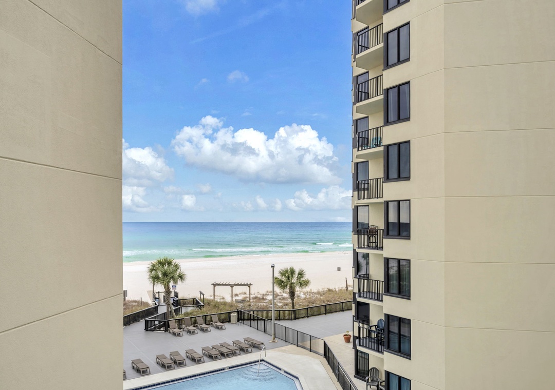 Sunbird 412E balcony