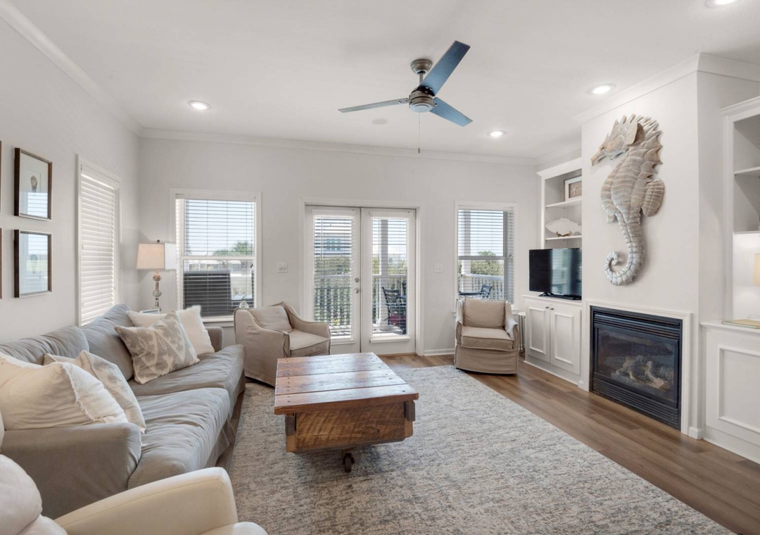 Cozy Coastal Living Space at Seabreeze 30A