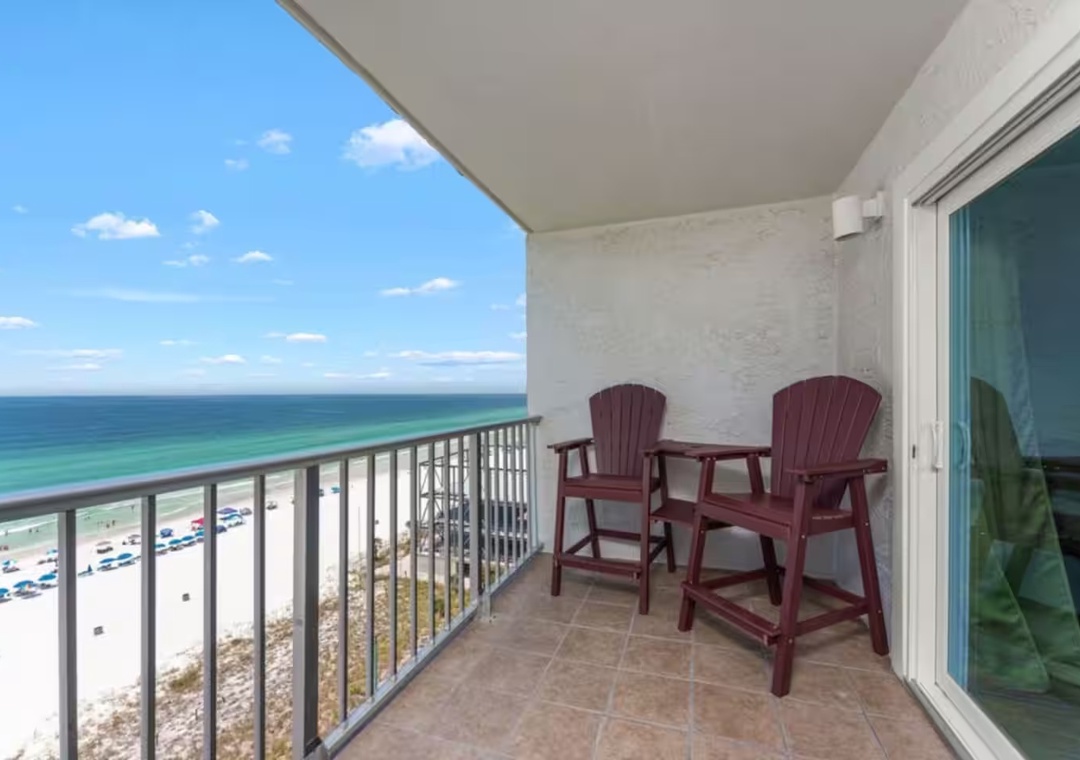 Private balcony overlooking the gulf
