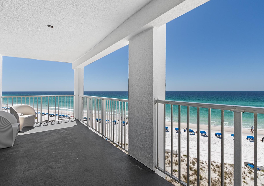 Shoreline Towers 2066 balcony