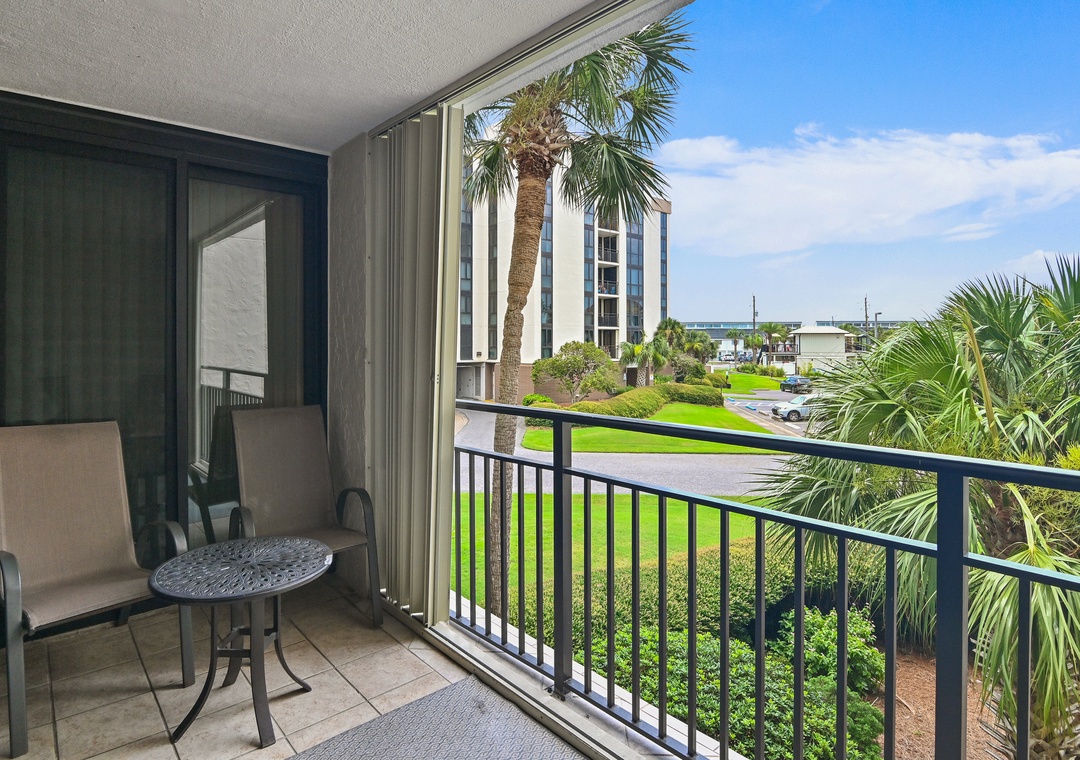 Enclave 203B balcony