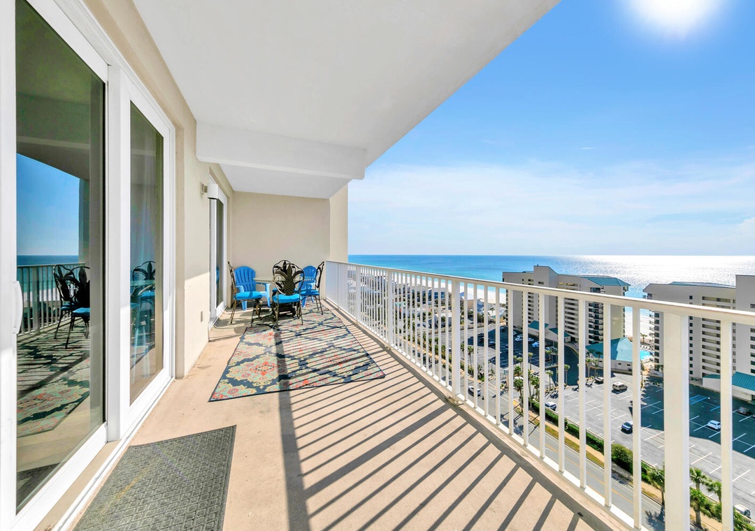 Laketown Wharf 1523 balcony