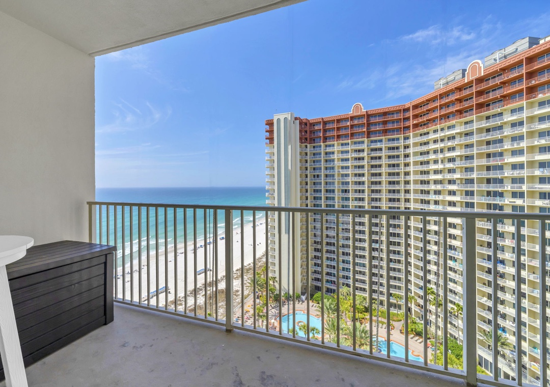 Shores of Panama 1525 balcony