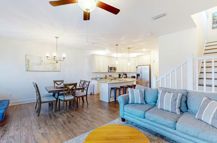 Living room First floor