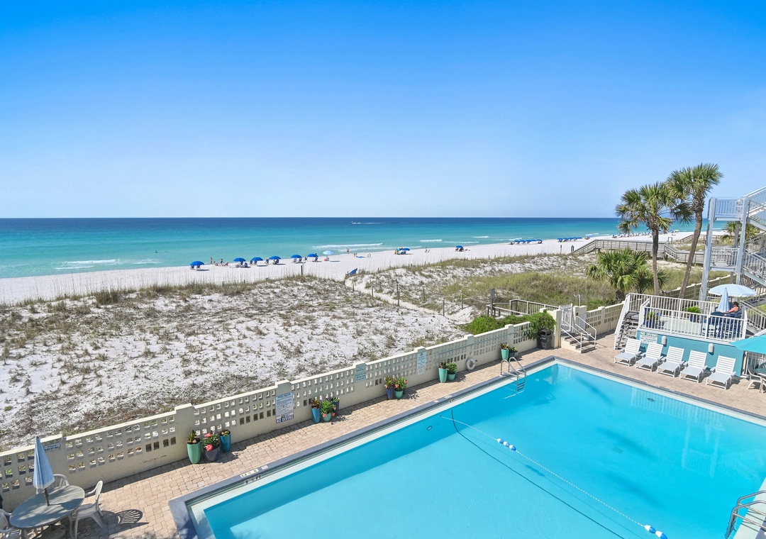 Aqua Villa 302 balcony views