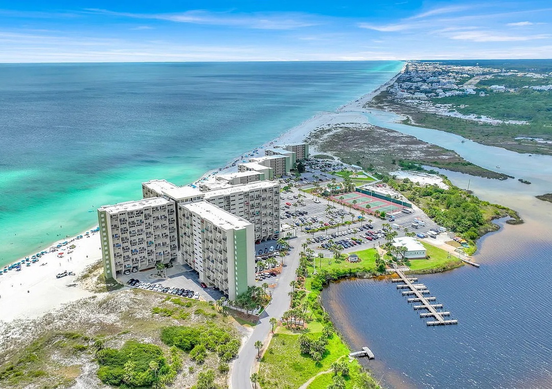 Welcome to Pinnacle Port!