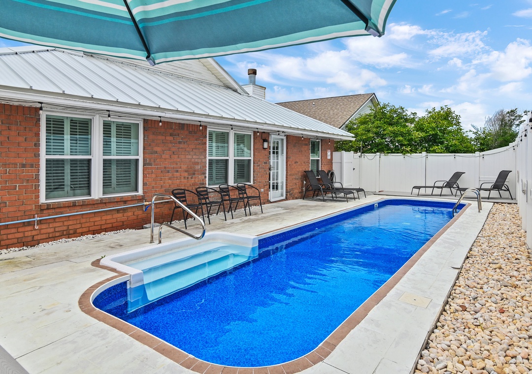 Private pool with optional heat