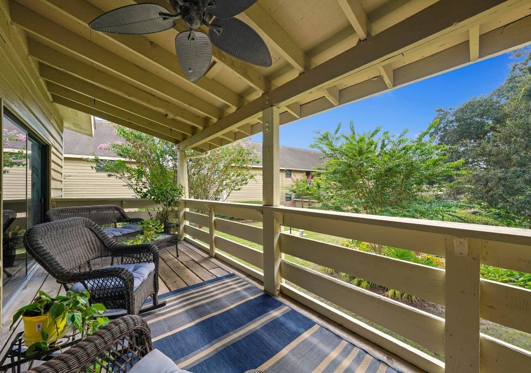 Seascape Villas 8C- Take A Breather balcony