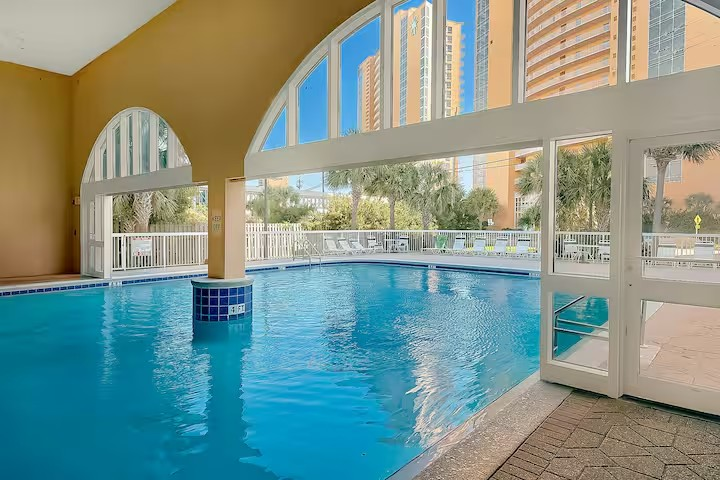 Indoor/outdoor spacious pool