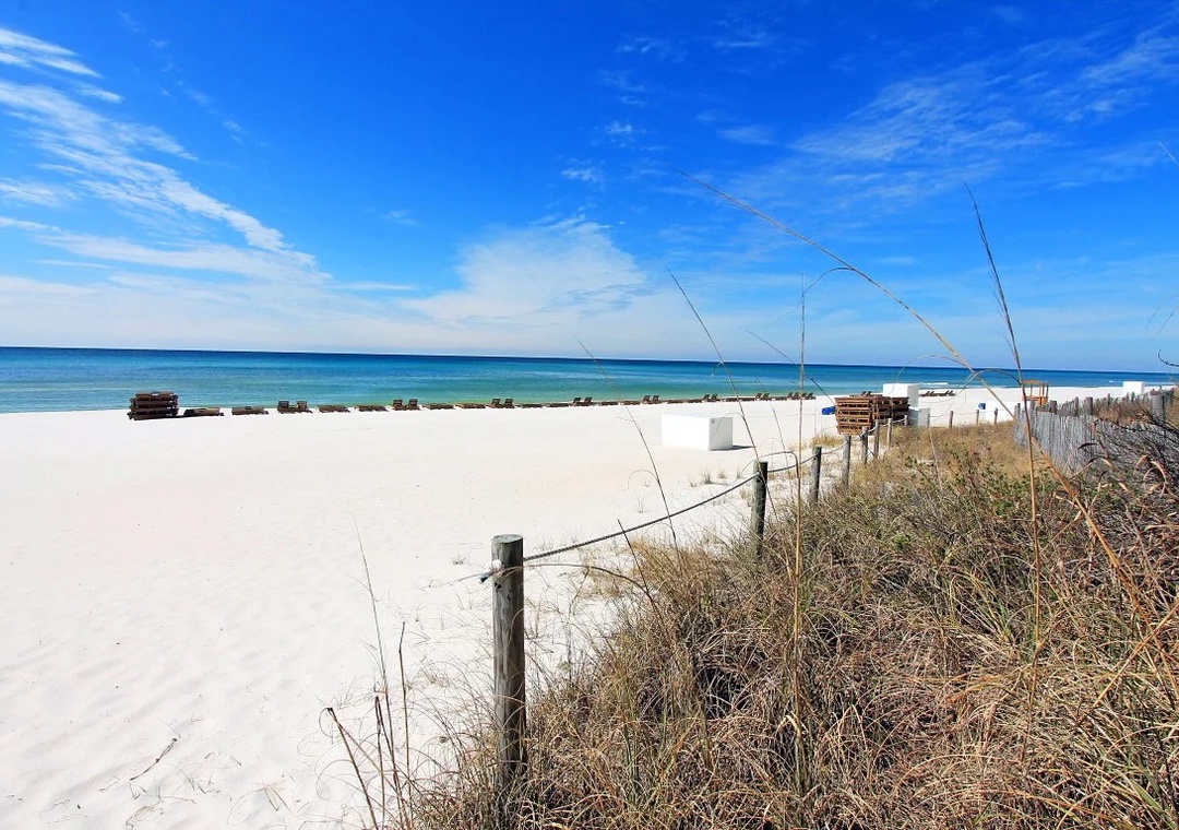 Lovely Panama City Beach a short walk 