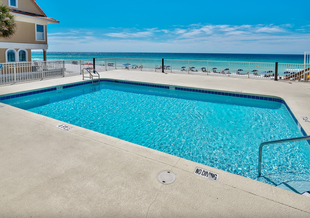 Beachside Pool