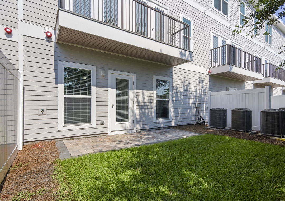 Great outdoor space at Driftwood Townhomes #4- Acres Away