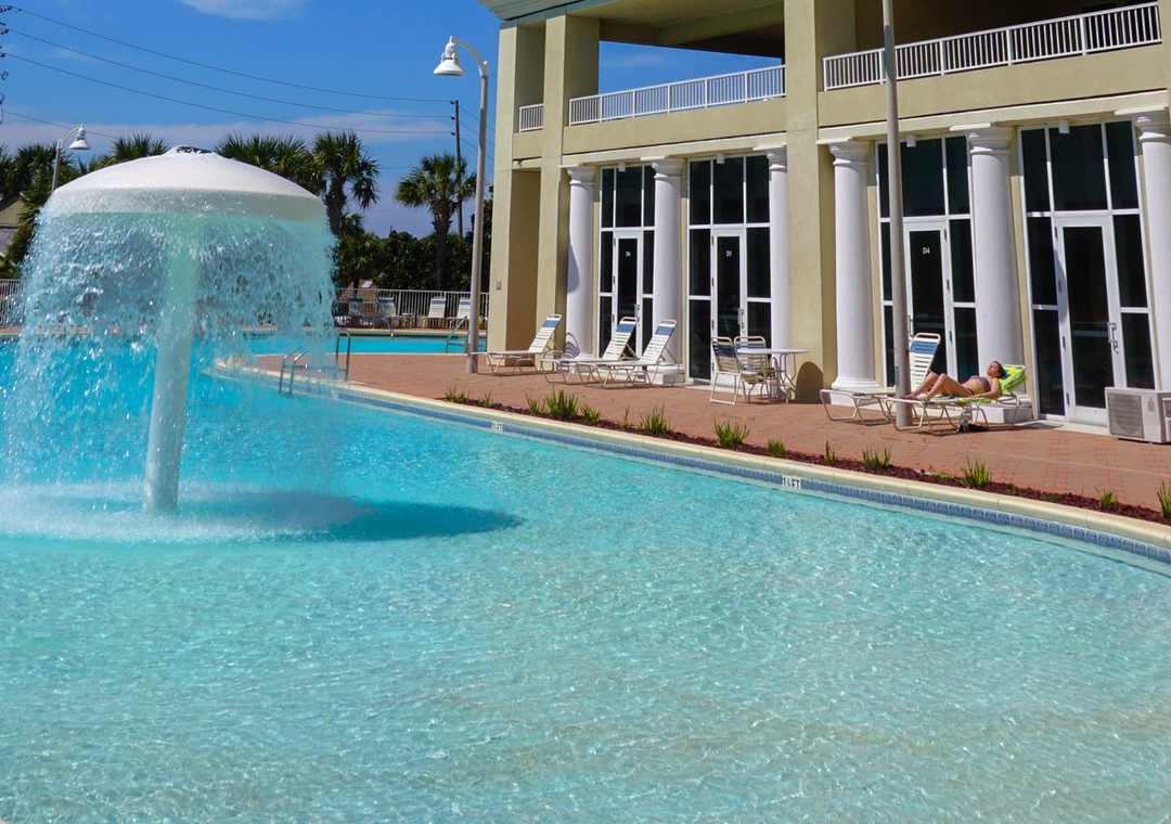 Splash Fountain at Ariel Dunes I