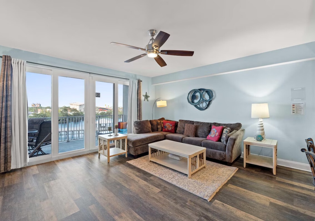 Laketown Wharf 316