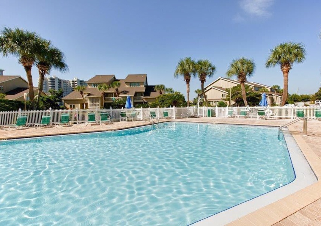 Seascape Golf Villas pool