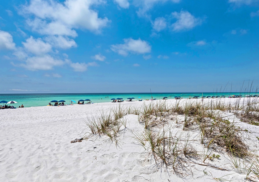 Beautiful beach nearby!