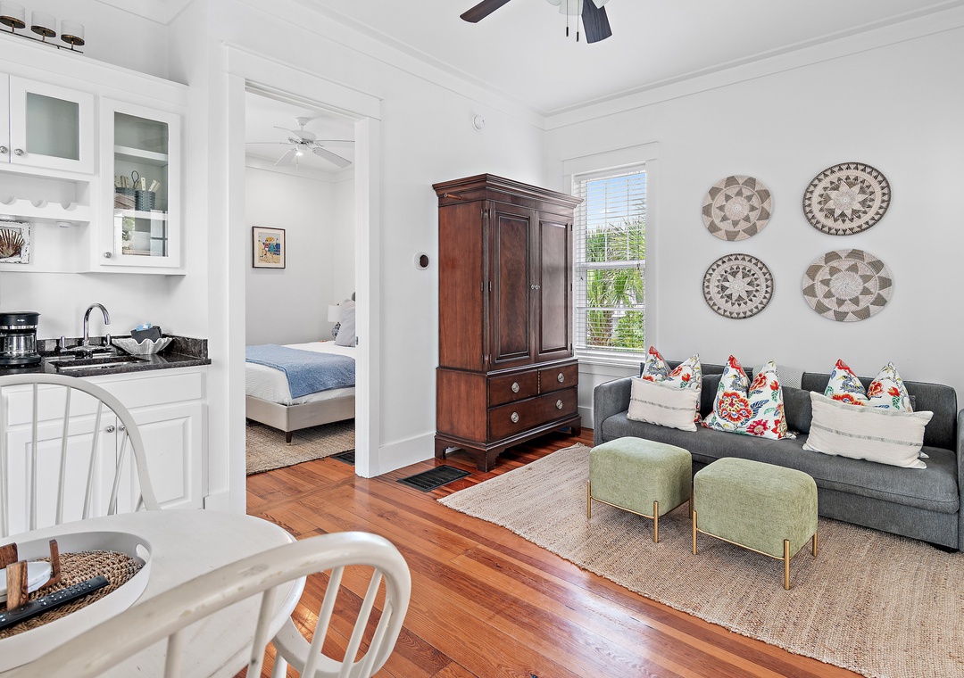 Living Carriage House - Living Area