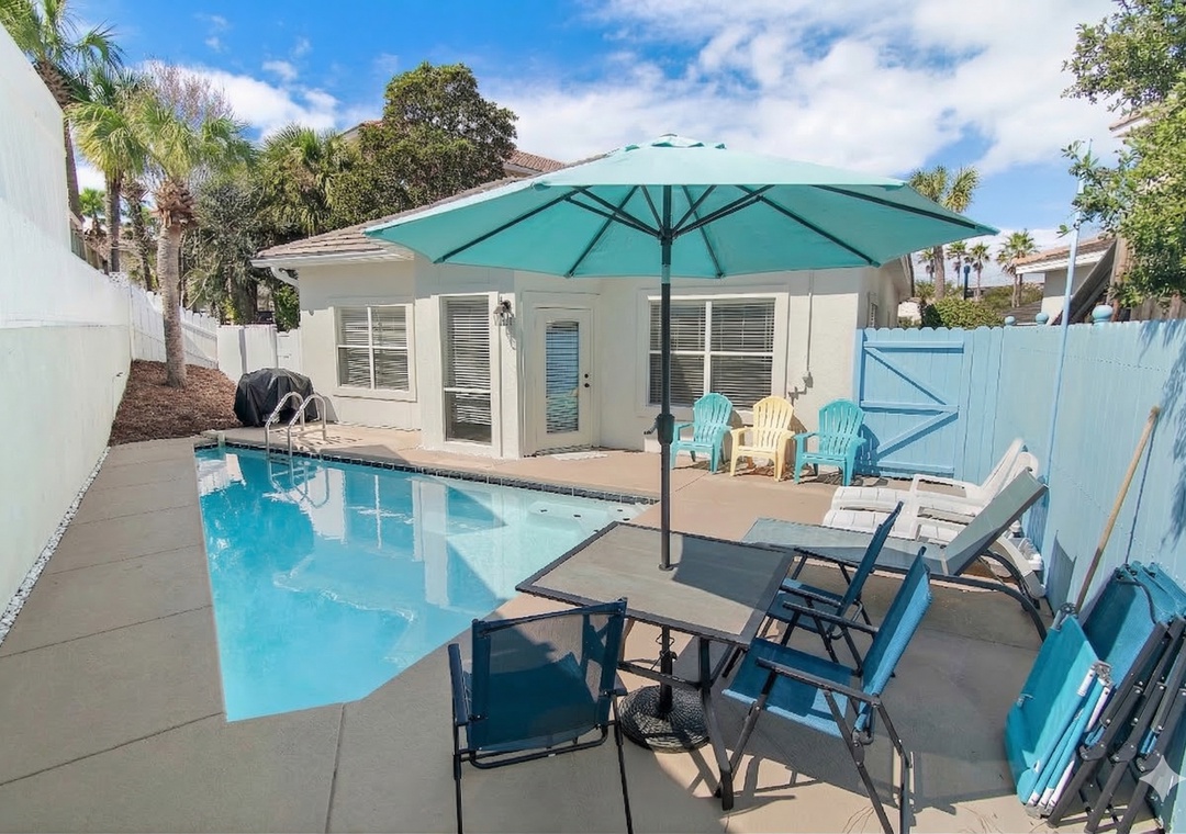 Beach Camp private pool