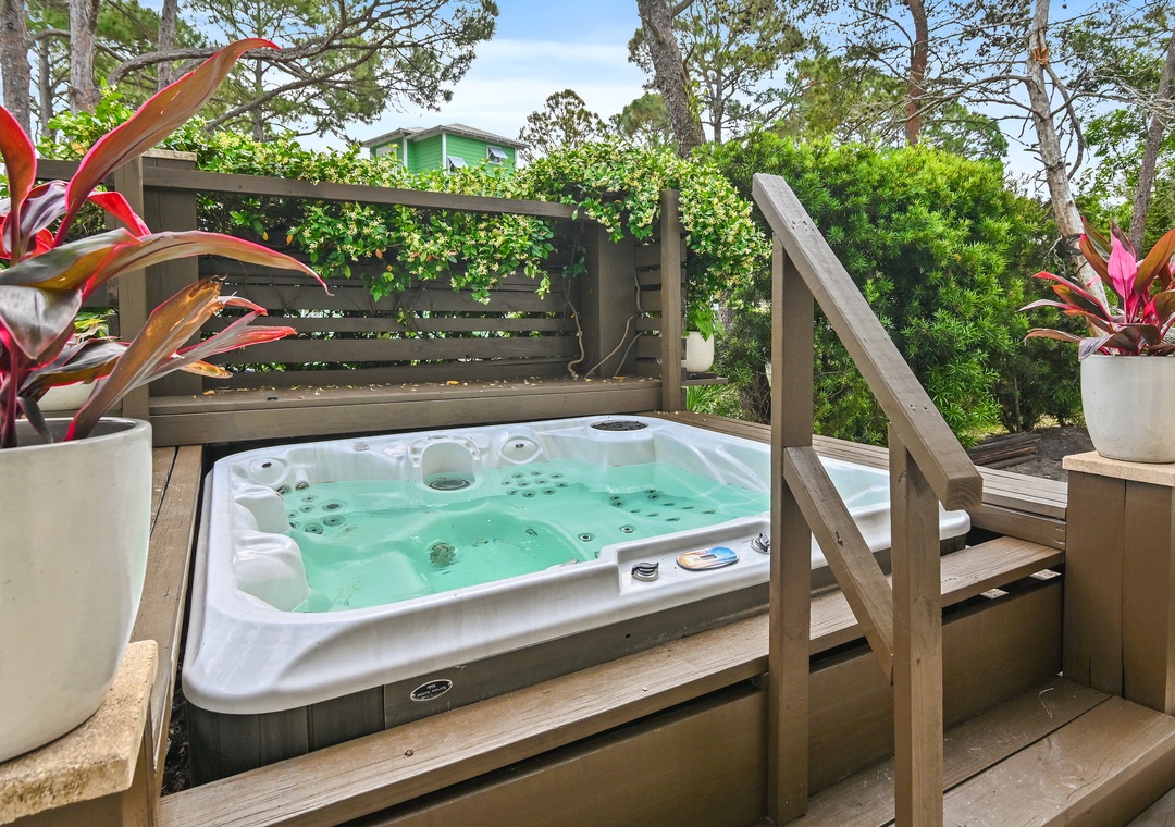 Paradise Pete's hot tub