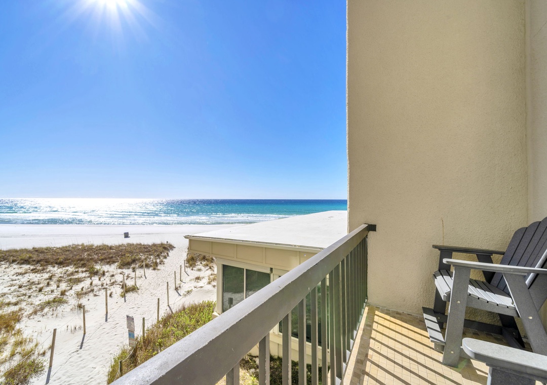 Pinnacle Port A-121- Shore Beats Work balcony