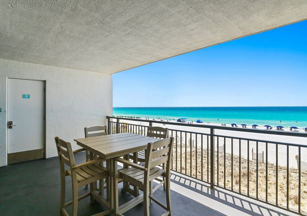 Nautilus 1303 balcony