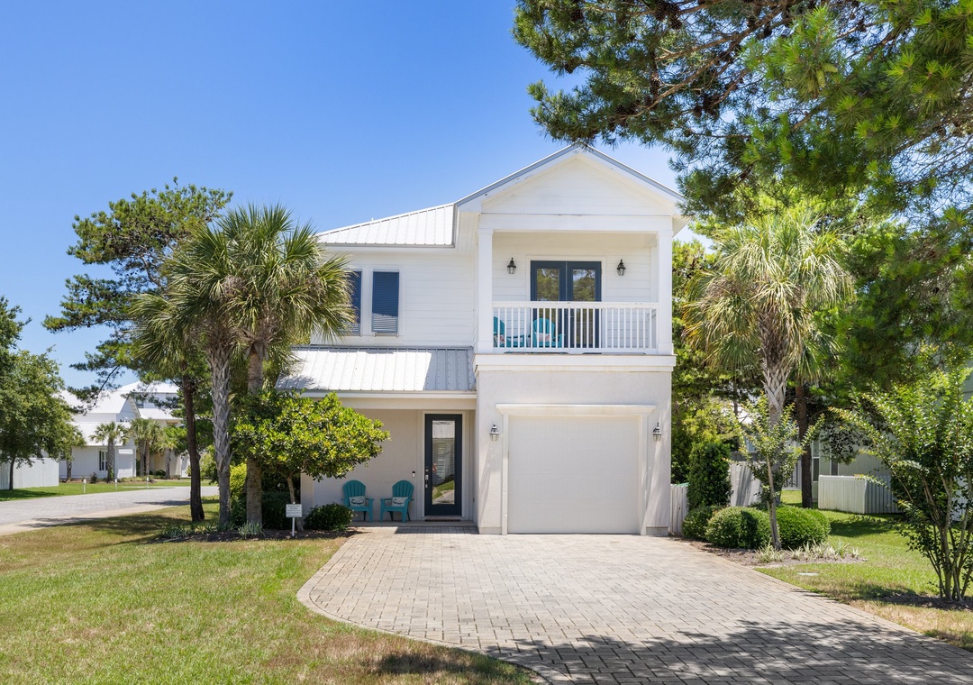 Penelope Palms Front