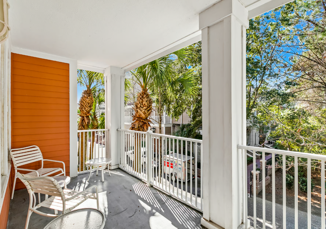 Market Street Inn 232 balcony