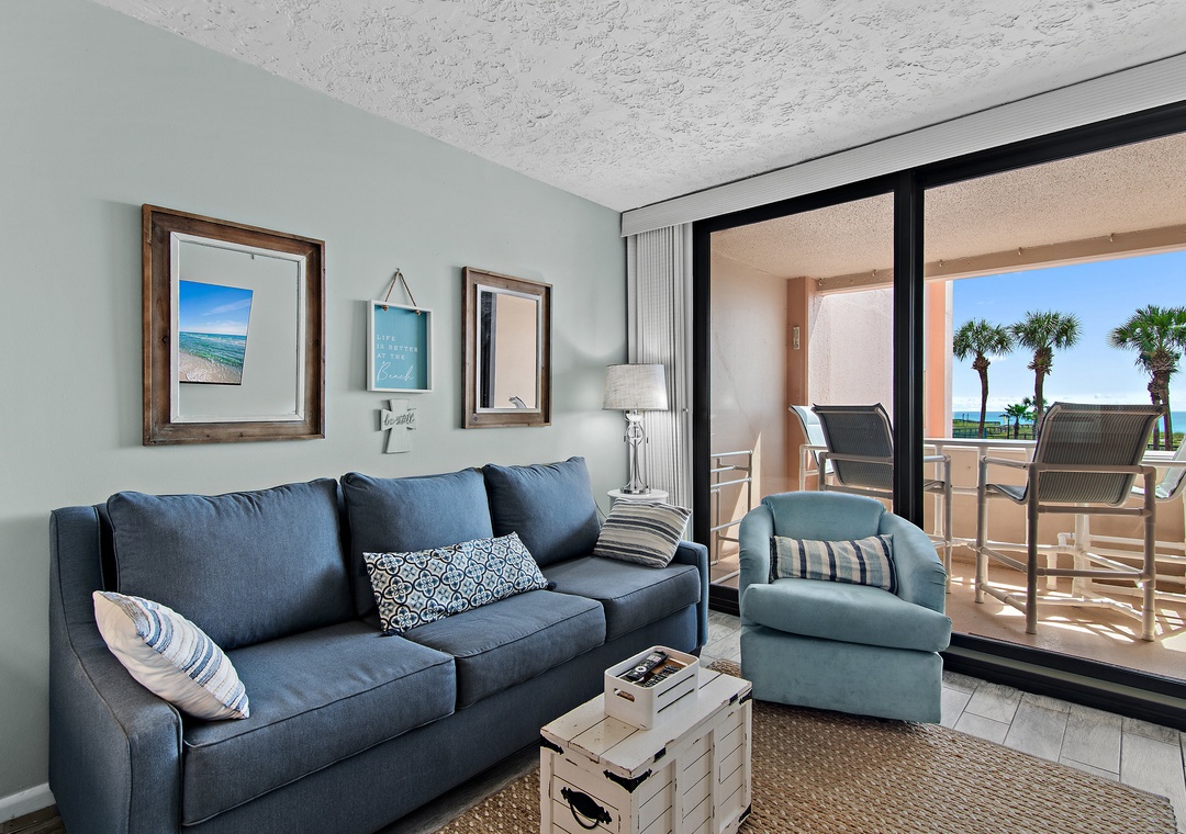 Take a Break in the Living Room Just Steps from the Gulf