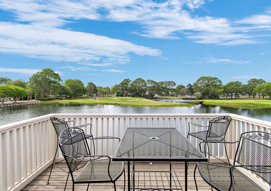 Harbour Point 915 balcony