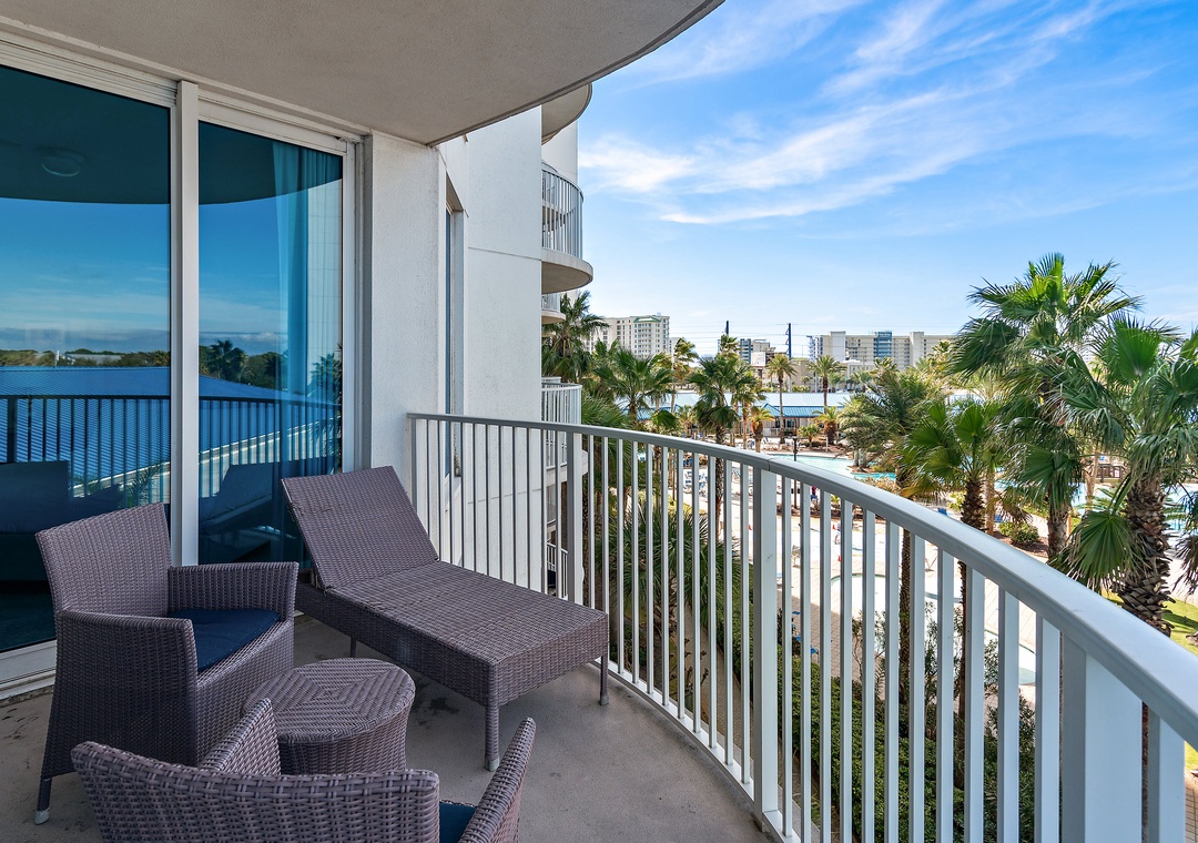 Palms Resort #1405 balcony