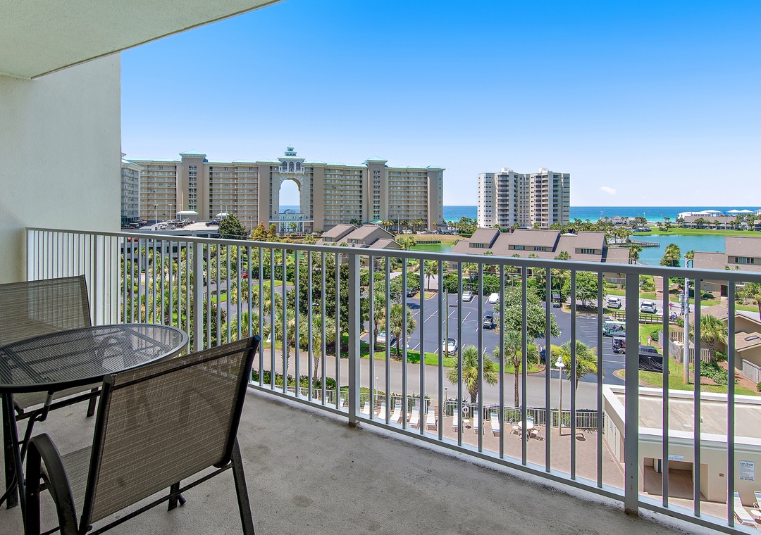 Ariel Dunes II 607 balcony
