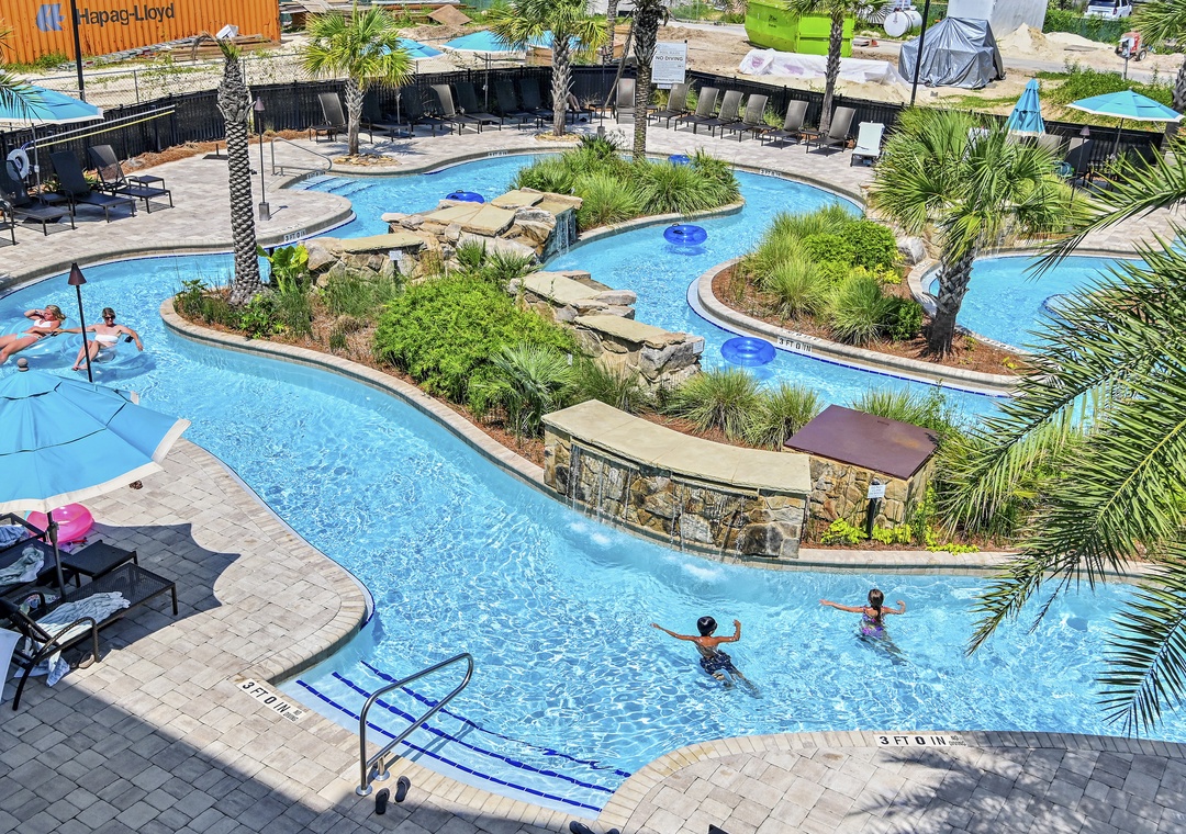 Resort lazy river