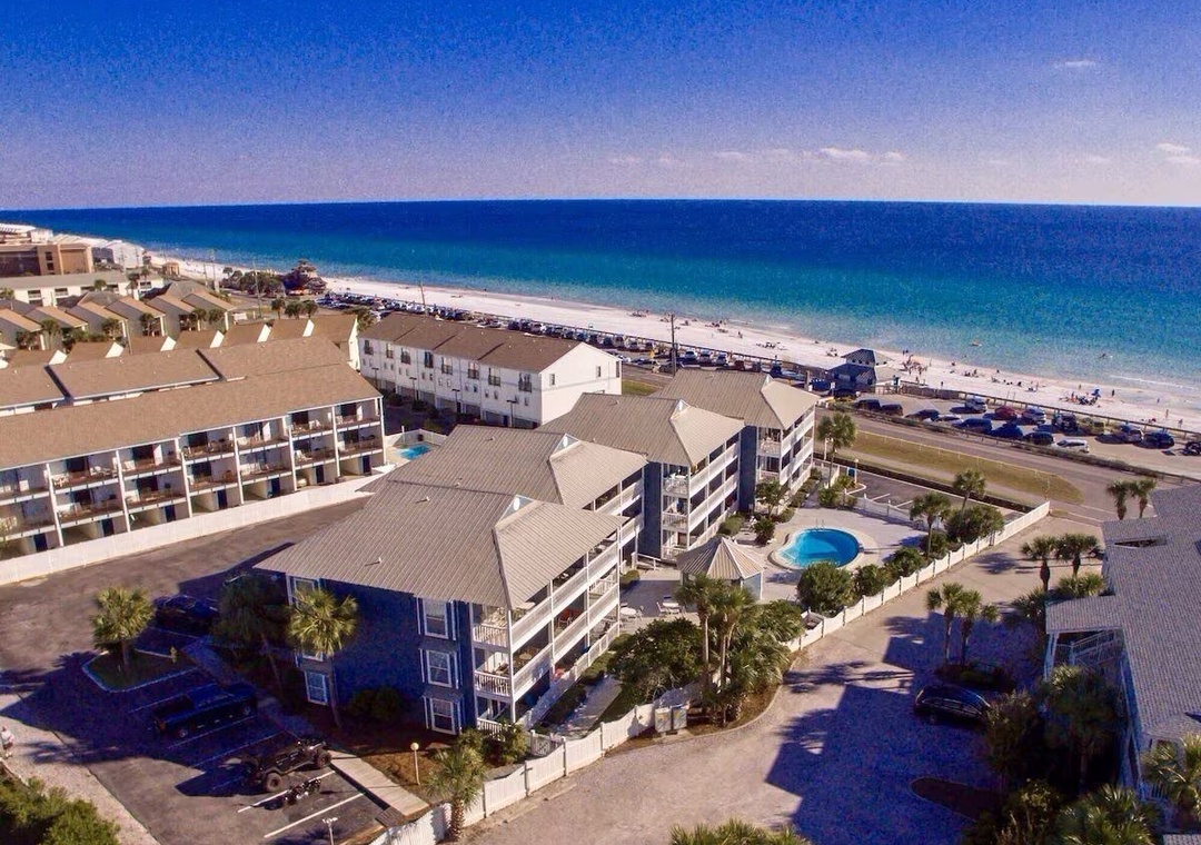 Complex is across the street from the beach!